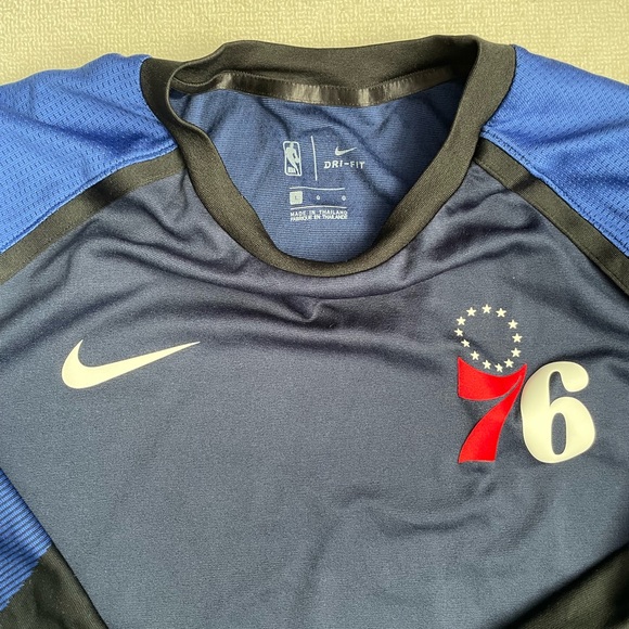 Philadelphia 76ers Long Sleeve - Picture 4 of 4